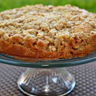 Apple Cinnamon Crumb Cake