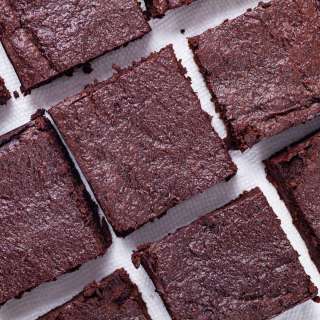 Irresistible Fudgy Paleo Brownies (Whole30 & Gluten-Free)