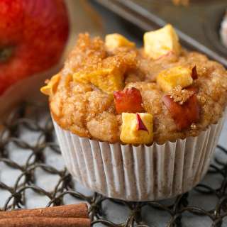 Easy Vegan Apple Cinnamon Muffins