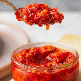 Homemade Chili Garlic Sauce Recipe