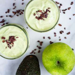 Cleansing Avocado Green Apple Smoothie