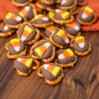 Easy Candy Corn Pretzel Bites