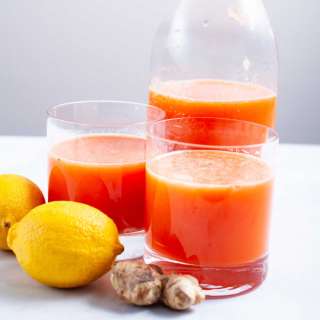 Tangy Homemade Grapefruit Lemon Carrot Juice