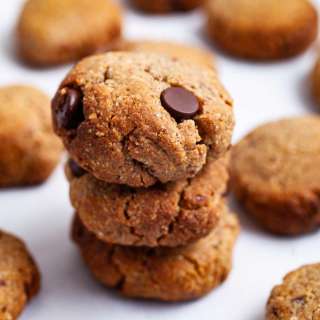 Spiced Peanut Butter Date Cookies With Chocolate Chips