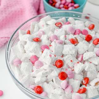 Valentines Day Puppy Chow (aka Muddy Buddies)