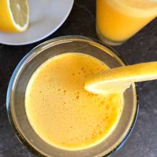 Homemade Orange Juice with Lemon and Ginger