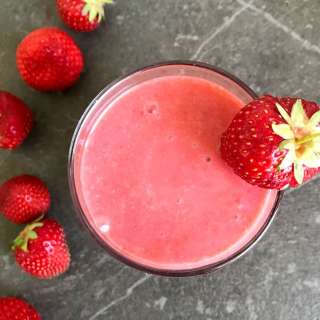 Strawberry Banana Smoothie with Cream