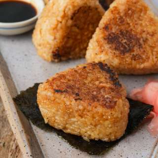 Yaki Onigiri (Crispy Japanese Grilled Rice Balls)