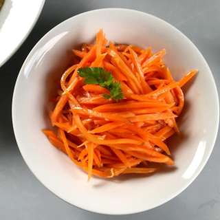 Korean Spiced Carrot Salad