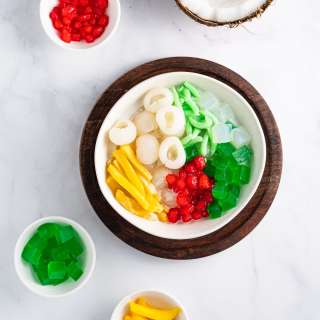 The Ultimate Guide to Che Thai (Vietnamese Fruit Cocktail)