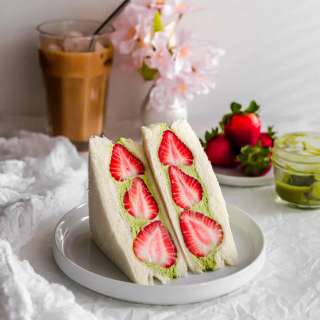 Matcha Strawberry Fruit Sando (Japanese-Style Fruit Sandwich)