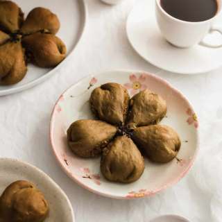 Hojicha Chestnut Flower Buns