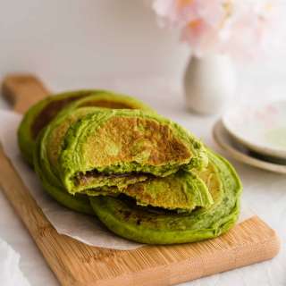 Matcha Hotteok (Korean Pancakes)
