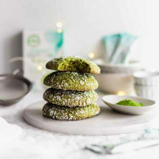 Matcha Crinkle Cookies