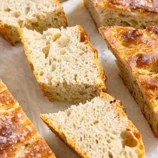 Easy Oregano and Salt Focaccia Bread Recipe