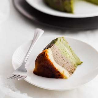 Mini Triple Layer Matcha & Hojicha Burnt Basque Cheesecake