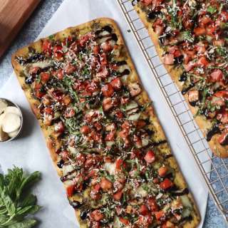 The Best Bruschetta Flatbread Pizza