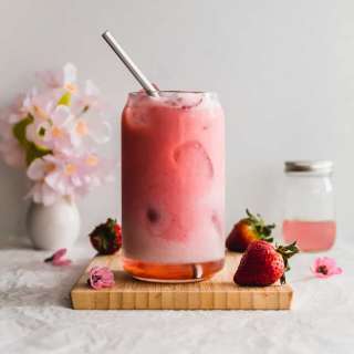 Sakura Strawberry Latte