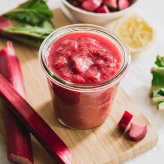 Easy Rhubarb Strawberry Compote