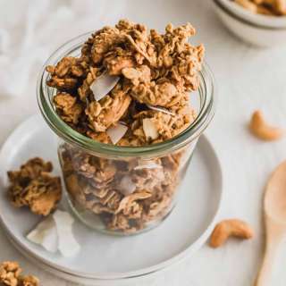 Coconut & Cashew Butter Granola (Nature's Path Copycat Recipe)