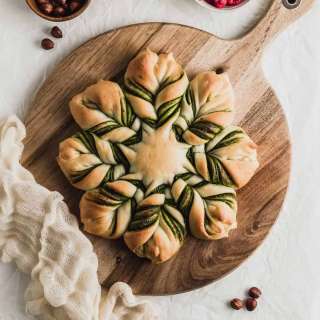 Matcha Star Bread