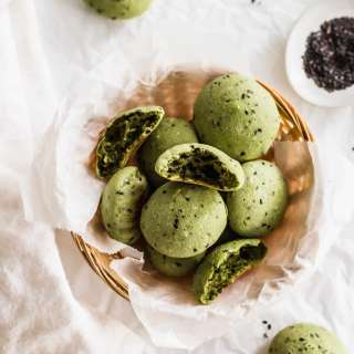 Korean Matcha Mochi Bread