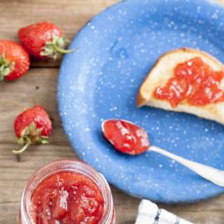 Low Sugar Strawberry Jam