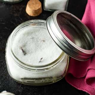 How to make Vanilla Sugar {Vanillin Zucker}