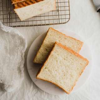 Soft & Cottony Japanese Milk Bread (Shokupan)