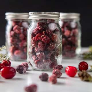 How to Dry Cranberries