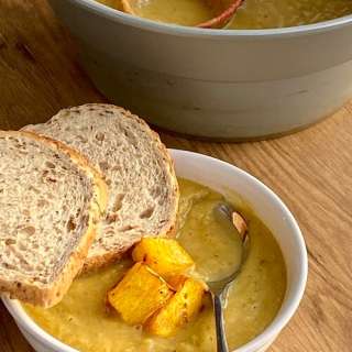 Slow Cooker Pumpkin Soup