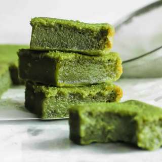 Matcha Brownie Mochi (Brochi®)