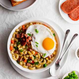 Hong Kong-Style Macaroni Soup