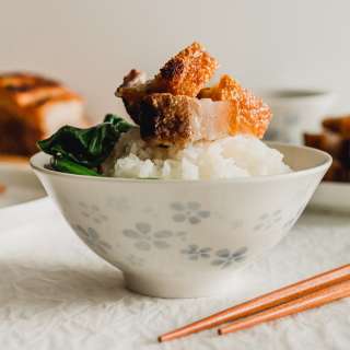 Chinese Crispy Roasted Pork Belly (Siu Yuk) (燒肉)