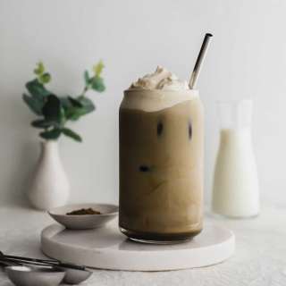Oolong Tea Latte (Hot & Iced)