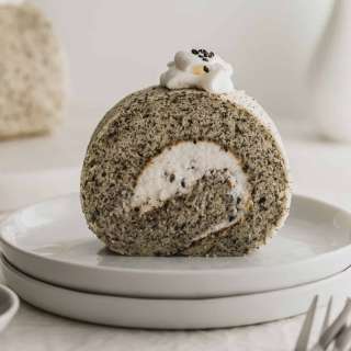 Black Sesame Roll Cake
