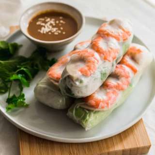 Vietnamese-style Salad Rolls (Gỏi Cuốn)
