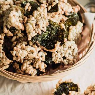 Korean Seaweed Rice Snacks (Bugak)