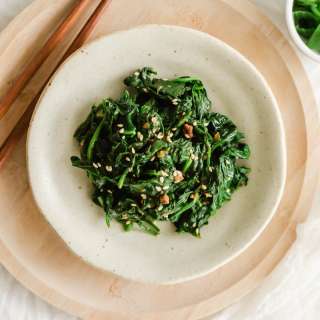 Korean-Style Spinach (Sigeumchi Namul)