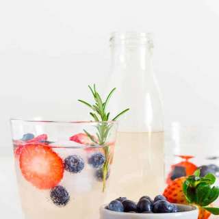 Fruity Lime and Ginger Beer Mocktail