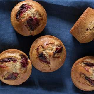 Roasted Balsamic Strawberry Muffins