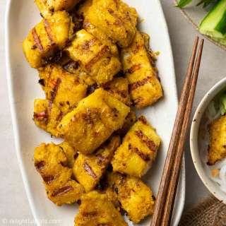 Vietnamese Grilled Fish with Lemongrass and Galangal