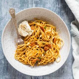 Garlic Harissa Bacon Pasta