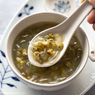 Mung Bean Sweet Soup with Aloe Vera Gel