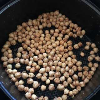 Air Fryer Roasted Chickpeas