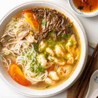 Vietnamese Shrimp Noodle Soup (Bun Tom)