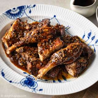Roasted Duck Legs with Black Pepper Sauce