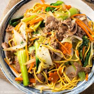 Beef Noodle Stir-fry (Mi Xao Bo)
