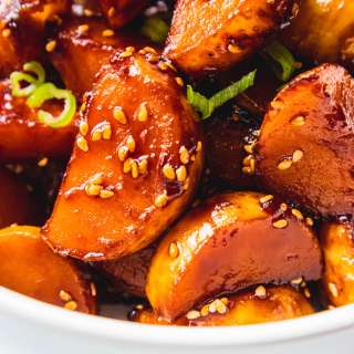 Gamja Jorim (Korean Braised Potatoes Side Dish)