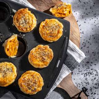 Butter chicken pies